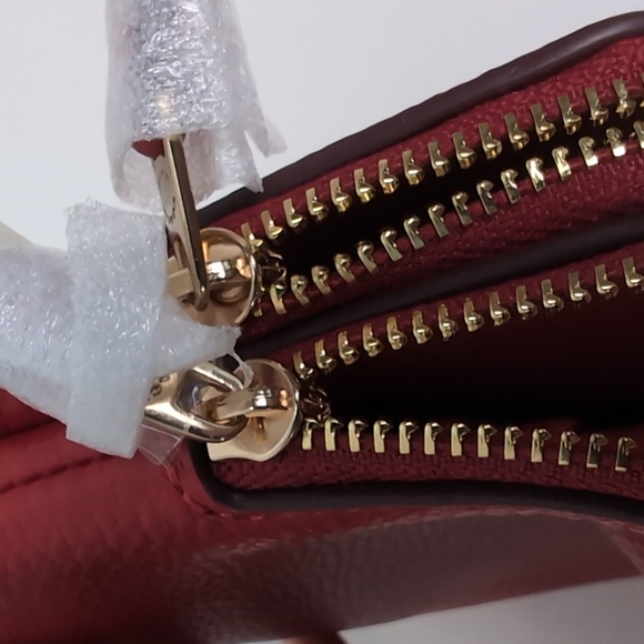 Coach C5610 Double Zip Leather Wallet Gold/Electric Red (Firm Price) - Picture 10 of 12